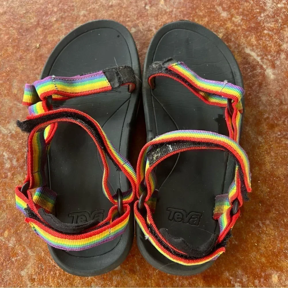 Teva Hurricane XLT 2 Rainbow Sandals Girls 3